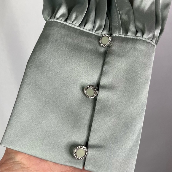 Express Sage Green Satin Open Back Long Sleeve Blouse XS - Picture 4 of 4